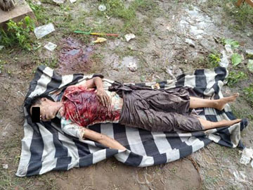မန္တလေးတိုင်းဒေသကြီး၊ မလှိုင်မြို့နယ်၌ PDF အမည်ခံ အကြမ်းဖက်အဖွဲ့မှ လုပ်ကြံသတ်ဖြတ်မှုကြောင့် အပြစ်မဲ့ အရပ်သားပြည်သူ တစ်ဦး သေဆုံးမှု မှတ်တမ်းဓာတ်ပုံ။