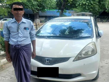 မန္တလေးတိုင်းဒေသကြီး၊ အမရပူရမြို့နယ်၌ ဒီဇယ်ဆီများ တရားမဝင် သယ်ဆောင်လာသူ အမျိုးသား တစ်ဦးအား ဖမ်းဆီးအရေးယူမှု မှတ်တမ်းဓာတ်ပုံ။