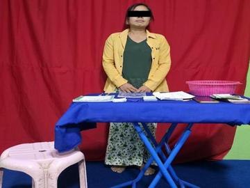 ရှမ်းပြည်နယ်၊ တာချီလိတ်မြို့နယ်၌ သုံးလုံးထီလောင်းကစားပြုလုပ်သူ အမျိုးသမီး တစ်ဦးအား ဖမ်းဆီးအရေးယူမှု မှတ်တမ်းဓာတ်ပုံ။