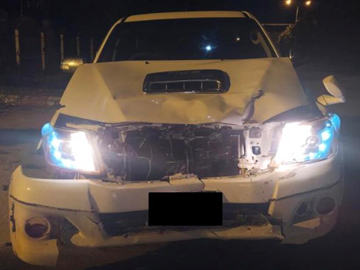 ပြည်ထောင်စုနယ်မြေ၊ နေပြည်တော်၊ ဇမ္ဗူသီရိမြို့နယ်၌ ယာဉ်တိုက်မှုဖြစ်ပွားခဲ့သည့် မော်တော်ယာဉ်၏ မှတ်တမ်းဓာတ်ပုံ။ 