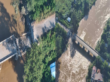 မန္တလေးတိုင်းဒေသကြီး၊ မတ္တရာမြို့နယ်၌ မန္တလေး-မတ္တရာ-မိုးကုတ်ကားလမ်းပေါ်ရှိ ကျောက်စရစ်ကုန်း တံတားအား PDF အမည်ခံ အကြမ်းဖက်သမားများနှင့်  ပူးပေါင်းအဖွဲ့များက မိုင်းထောင်ဖောက်ခွဲ ဖျက်ဆီးမှု မှတ်တမ်းဓာတ်ပုံ။