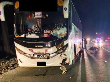 ရှမ်းပြည်နယ်၊ တောင်ကြီးမြို့နယ်၌ ယာဉ်တိုက်မှုဖြစ်ပွား၍ အမျိုးသား နှစ်ဦး သေဆုံးမှုမှ မော်တော်ယာဉ်၏ မှတ်တမ်းဓာတ်ပုံ။