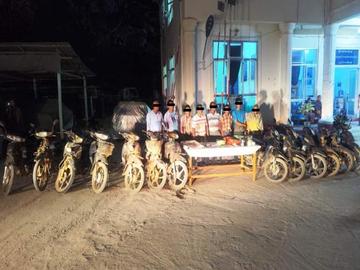 ပြည်ထောင်စုနယ်မြေ၊ နေပြည်တော်၊ ဒက္ခိဏသီရိမြို့နယ်၌ လေးကောင်ဂျင်လောင်းကစား  ပြုလုပ်သူ အမျိုးသားရှစ်ဦးအား ဖမ်းဆီးအရေးယူမှု မှတ်တမ်းဓာတ်ပုံ။